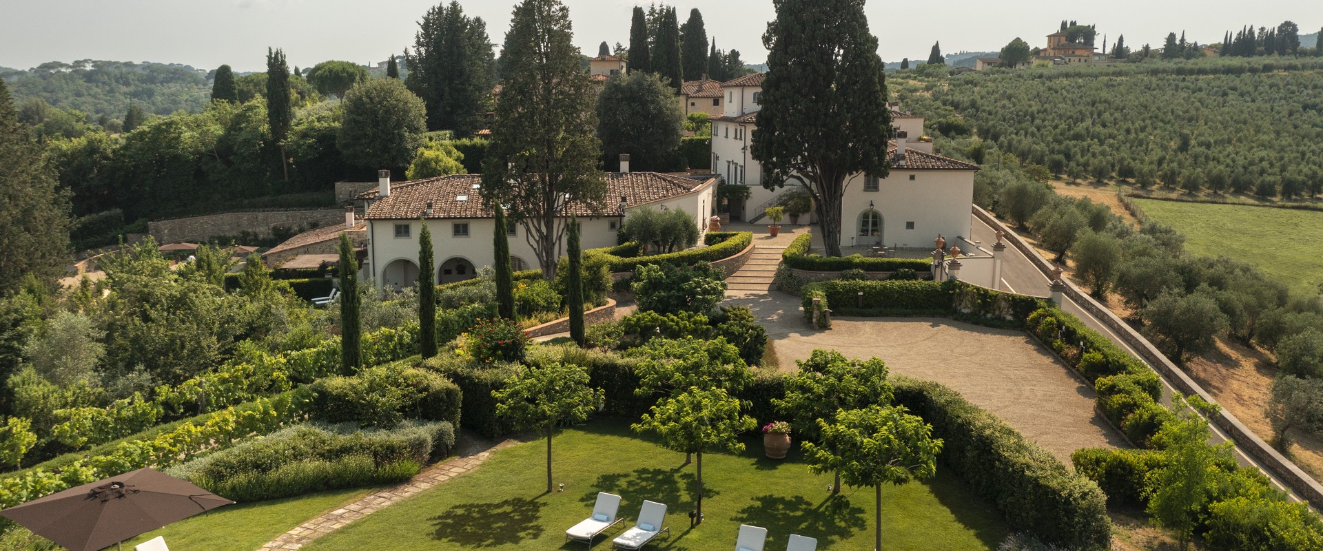  Experience Timeless Luxury at Dimora Ghirlandaio: A Journey Through Tuscany's Rich Heritage