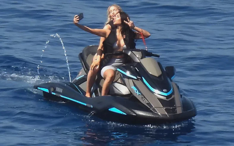 Where did Kim Kardashian stay in Greece?